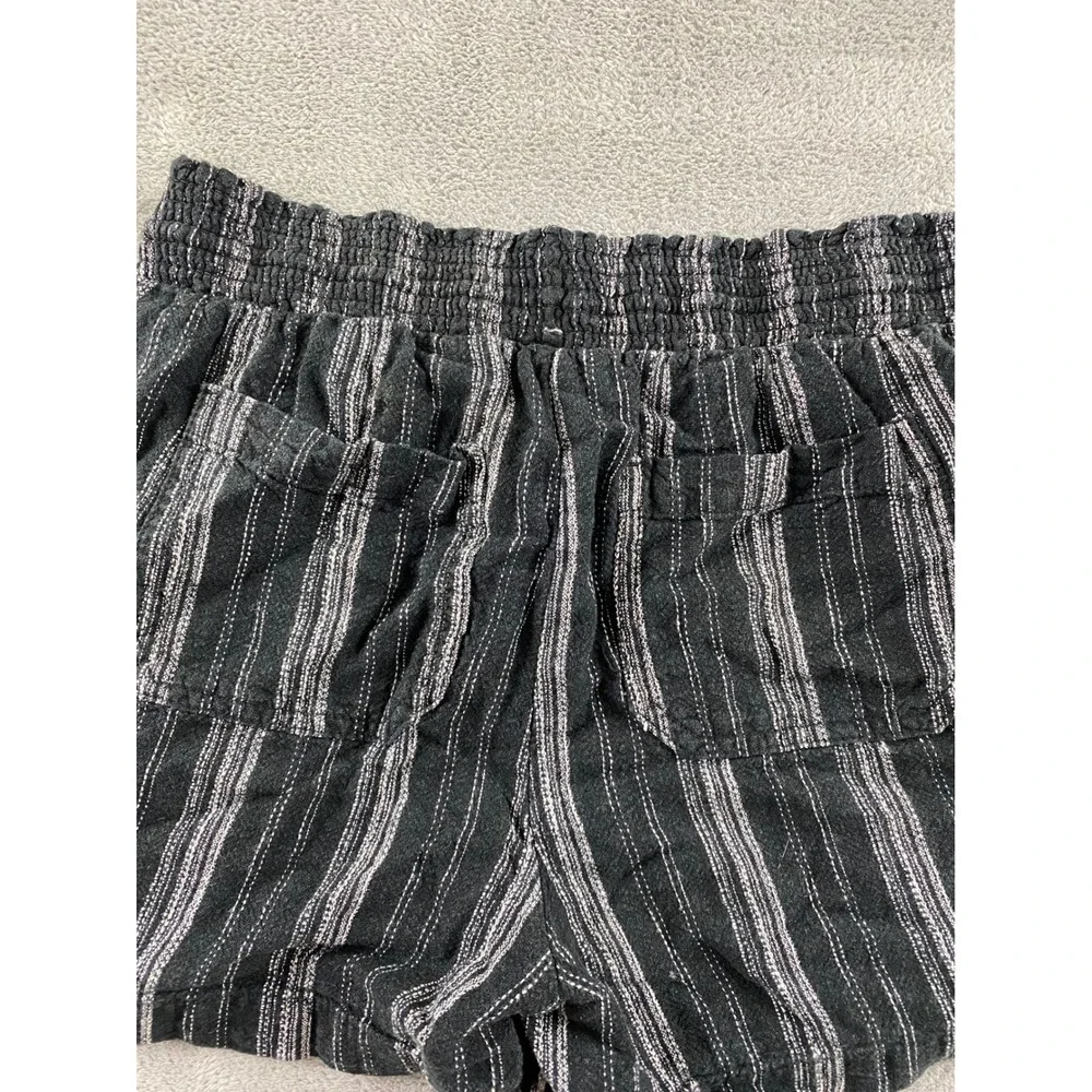 Briggs Womens Striped Pull On Shorts Black White Smocked Tassel Pockets Small